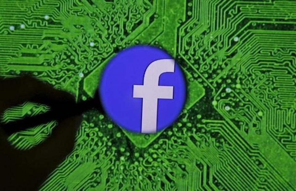 To give publishers additional control and flexibility over their broadcasts, Facebook has rolled out a feature enabling users to go live through a web browser to Pages. To give publishers additional control and flexibility over their broadcasts, Facebook has rolled out a feature enabling users to go live through a web browser to Pages.