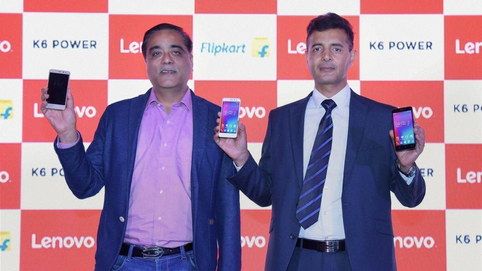Sudhin Mathur, Executive Director, Lenovo Mobile Business Group and Ajay Yadav, Vice President, Mobiles, Flipkart at the launch of Lenovo K6 Power in New Delhi on Tuesday.