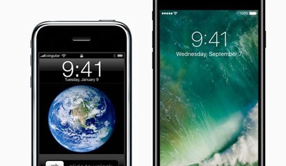 Apple is expected to unveil its 10th anniversary iPhone 8 in September and reports claim that all of them will come with a new screen technology.