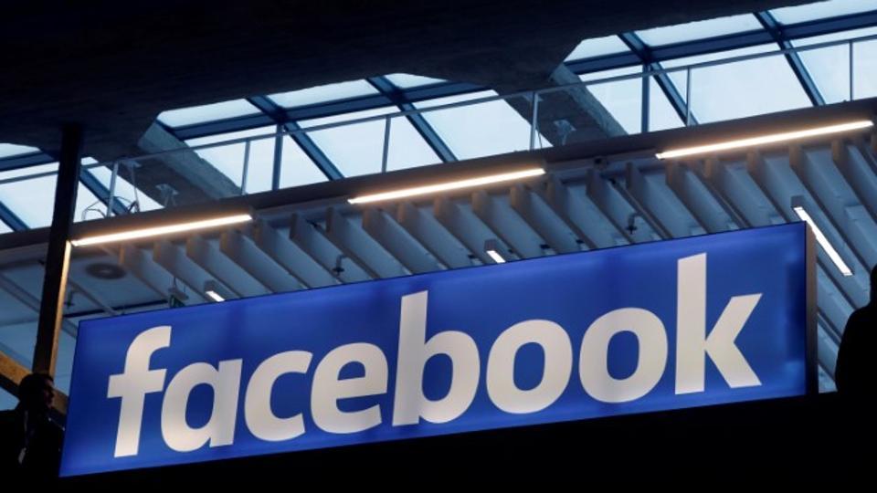 Facebook ‘Local’ to bring together restaurants, bars for users.