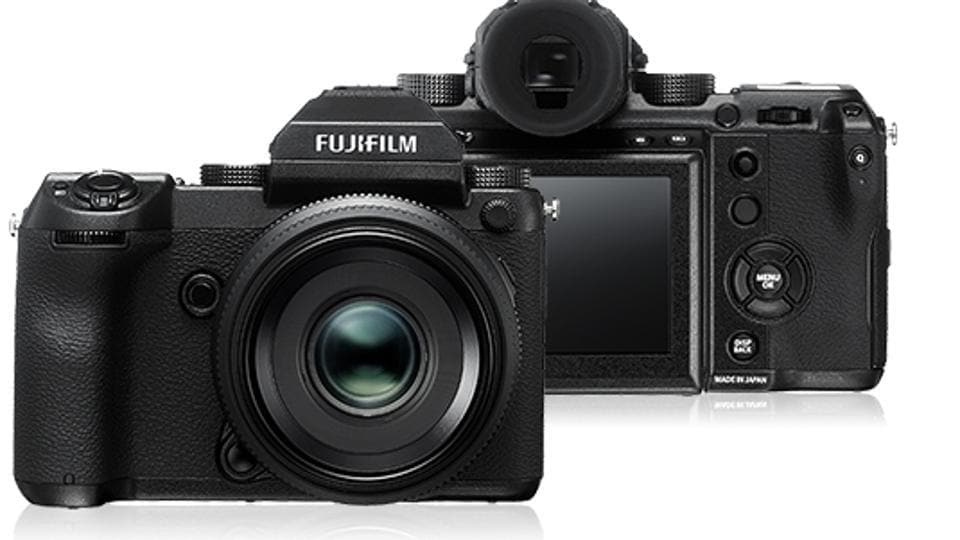 “GFX50s” also incorporates a new “colour chrome effcet” feature to control the tones and deep colours. “GFX50s” also incorporates a new “colour chrome effcet” feature to control the tones and deep colours.