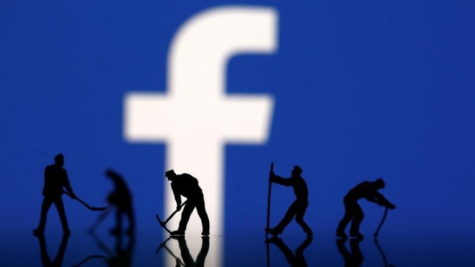 In late 2016, Facebook fired the human editors who worked on the trending topics and replaced them with software that was supposed to be free of political bias.