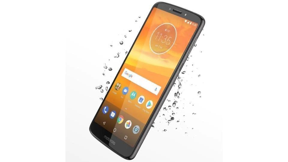 Moto E5 Power comes with a large 6-inch display with full HD+ resolution
