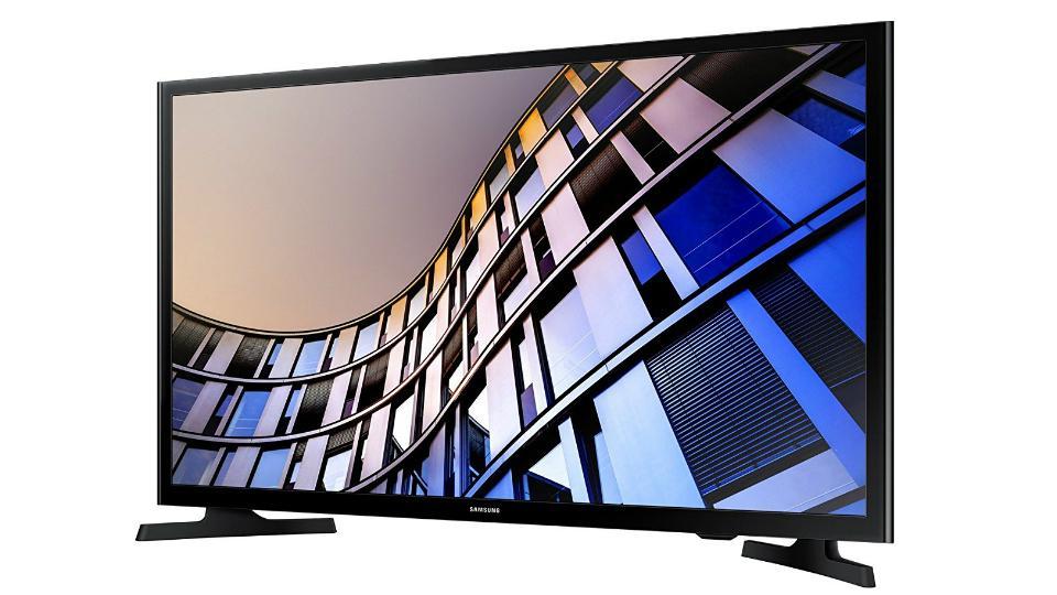 Samsung M Series 32M4300 HD Ready LED Smart TV is available at  <span class='webrupee'>₹</span>21,990 from its original price of  <span class='webrupee'>₹</span>33,900.