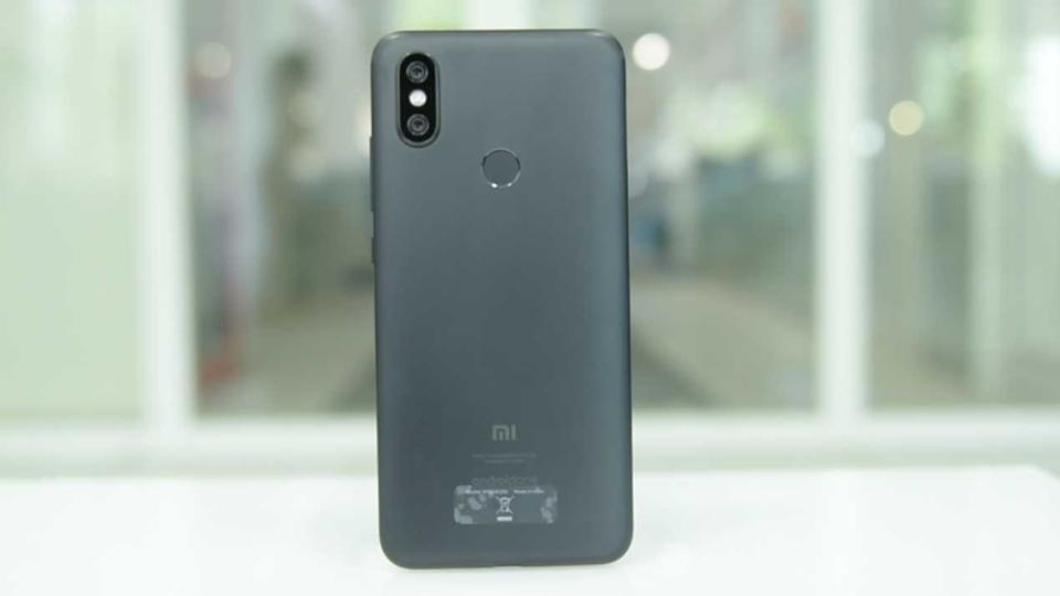 Xiaomi Mi A2 is here.