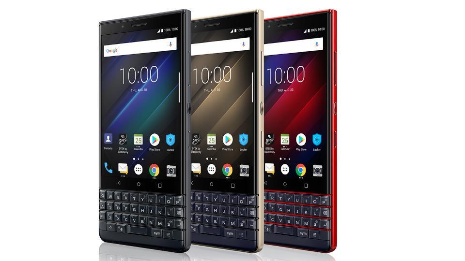 BlackBerry Key2 LE runs on inferior Snapdragon 636 processor as compared to Key2’s Snapdragon 660 processor.
