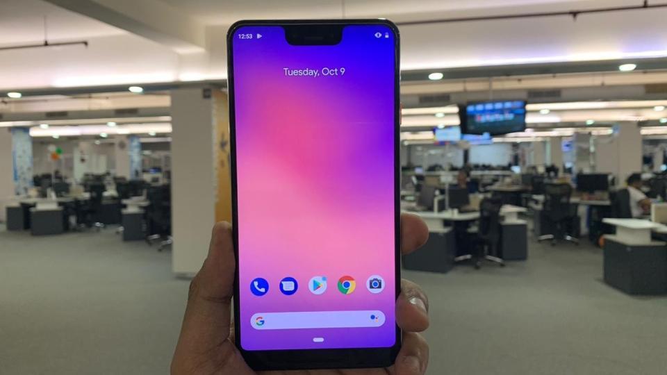 First look at Google’s new Pixel 3 XL smartphone.
