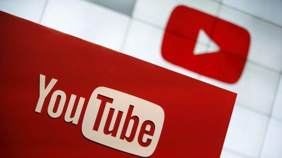 YouTube’s video streaming service went out for more than an hour on Wednesday.