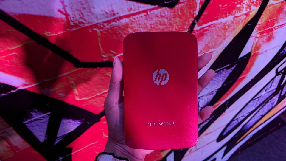 HP Sprocket Plus comes in two colour options of red and black.