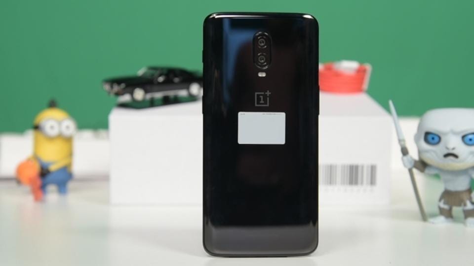 OnePlus 6T will launch in India later today. Check out full specifications and features of the phone.