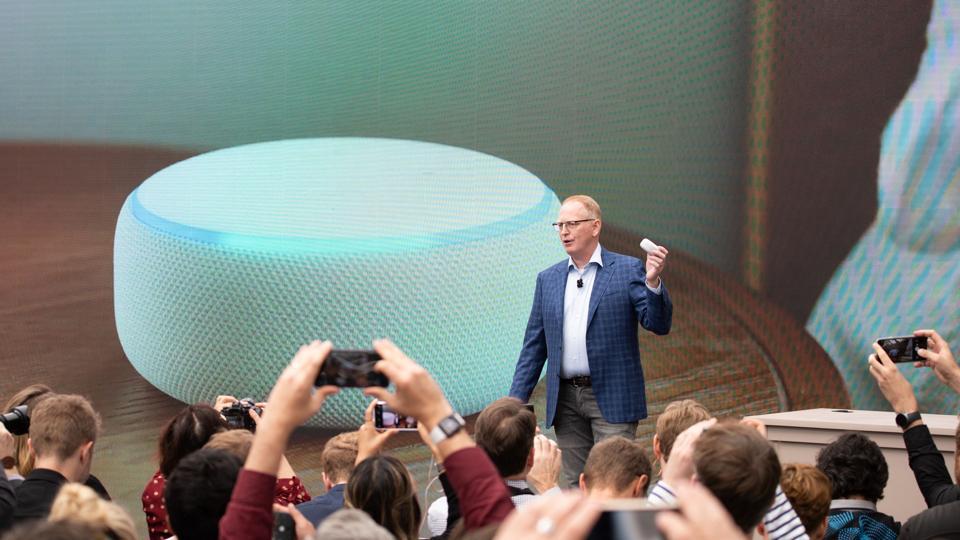 Apple Music is coming to Amazon's Alexa-powered speakers, in a rare move by the iPhone maker to broaden its service offerings to users of rival devices. Apple Music is coming to Amazon's Alexa-powered speakers, in a rare move by the iPhone maker to broaden its service offerings to users of rival devices.