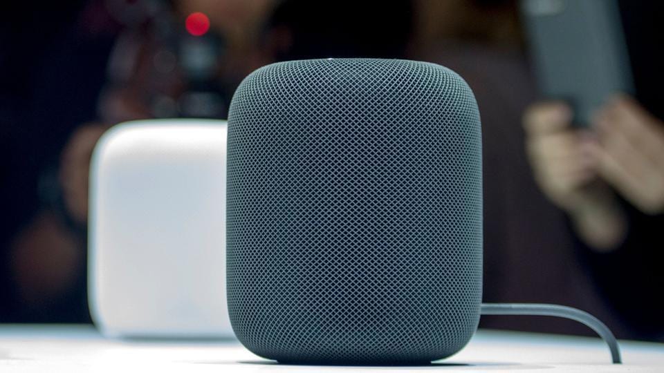 Apple has an advantage over Google and Amazon in the Chinese smart speaker market as the company’s Siri voice assistant supports Cantonese and Mandarin
