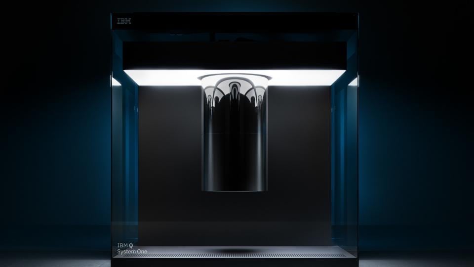 IBM unveils fully integrated universal quantum computing system at CES 2019