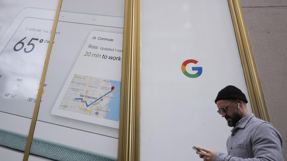 Alphabet’s head count grew to nearly 99,000 from 80,000 employees during the course of the year as expenses at the internet colossus climbed. Alphabet’s head count grew to nearly 99,000 from 80,000 employees during the course of the year as expenses at the internet colossus climbed.