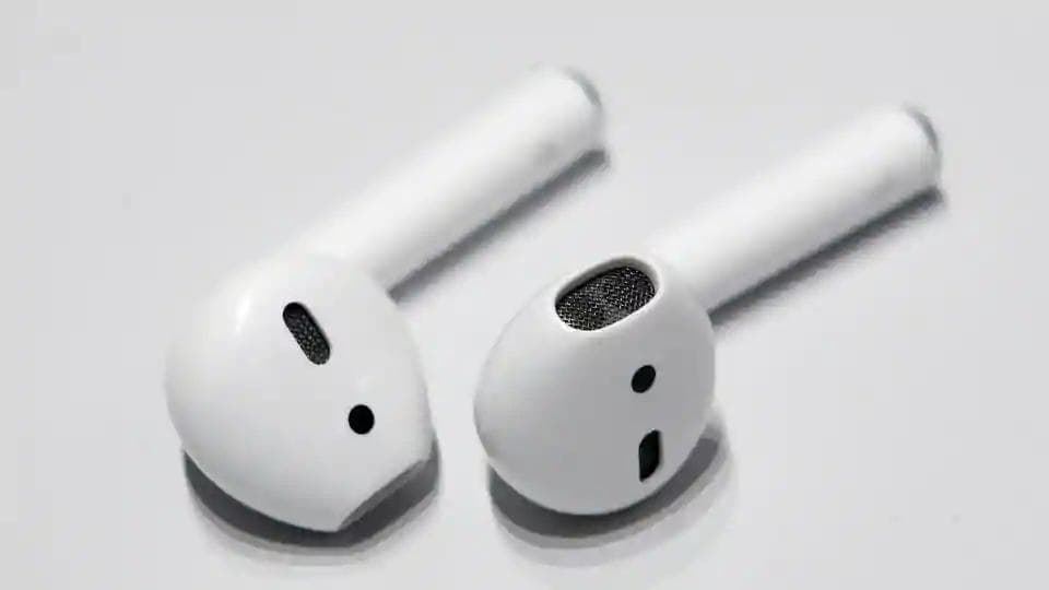 Apple AirPods 2 to launch later this year