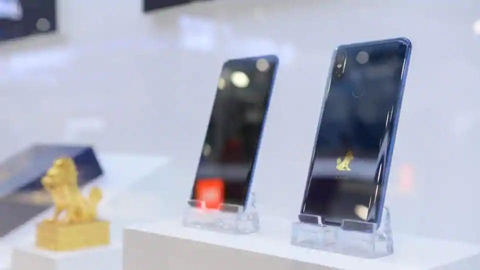 Xiaomi launches its first 5G smartphone