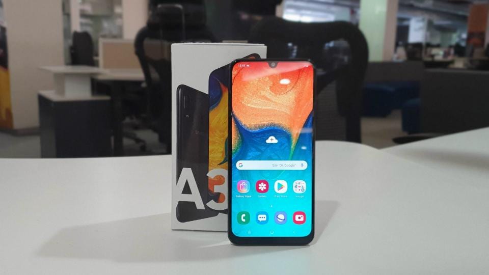 Samsung Galaxy A30 features a large 6.4-inch FHD+ display.