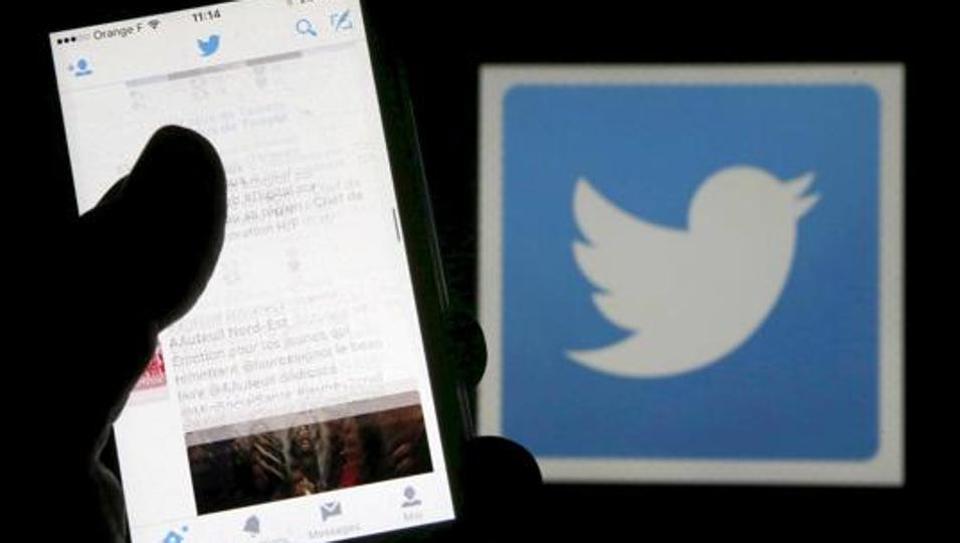 This feature is currently available only on Twitter beta for Android. This feature is currently available only on Twitter beta for Android.