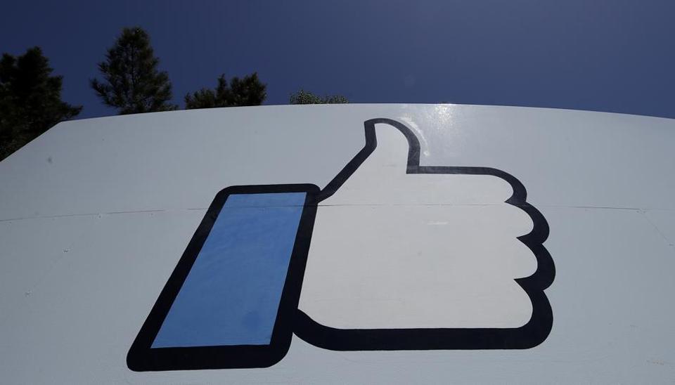 Facebook’s 2011 settlement with the FTC also required it report to the government agency about its privacy practices for 20 years. Facebook’s 2011 settlement with the FTC also required it report to the government agency about its privacy practices for 20 years.