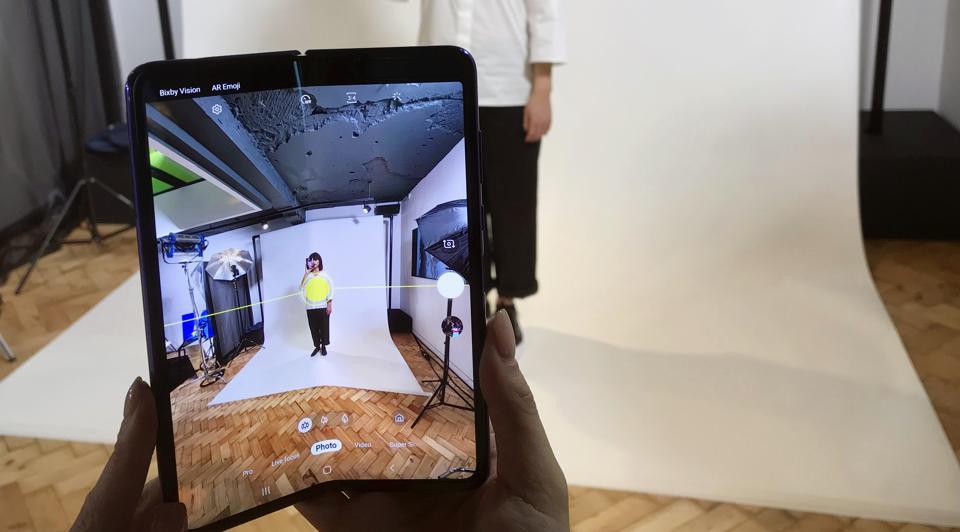Samsung pushed back public launch of its highly anticipated folding phone after reports that reviewers' phones were breaking. Samsung pushed back public launch of its highly anticipated folding phone after reports that reviewers' phones were breaking.