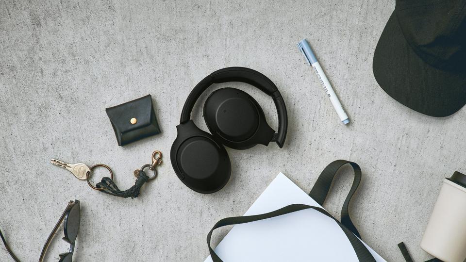Sony launches wireless noise-cancelling headphones
