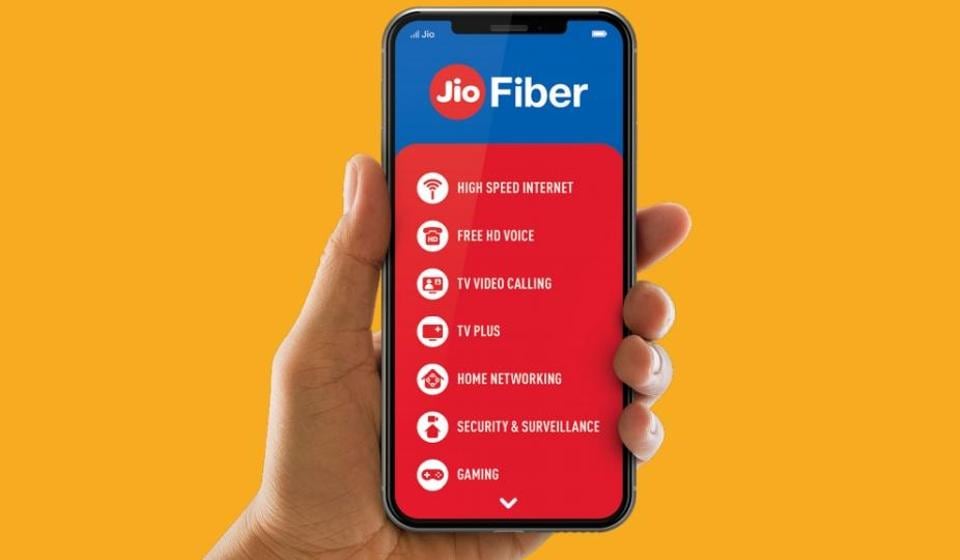 eliance Jio Fiber vs Airtel Fiber: Base monthly data plans compared