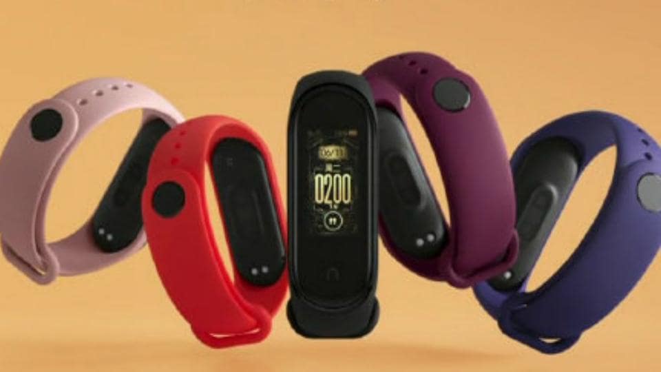 Xiaomi Mi Band 4 is official.