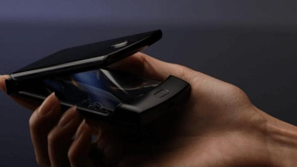 Motorola Moto Razr foldable phone leaks