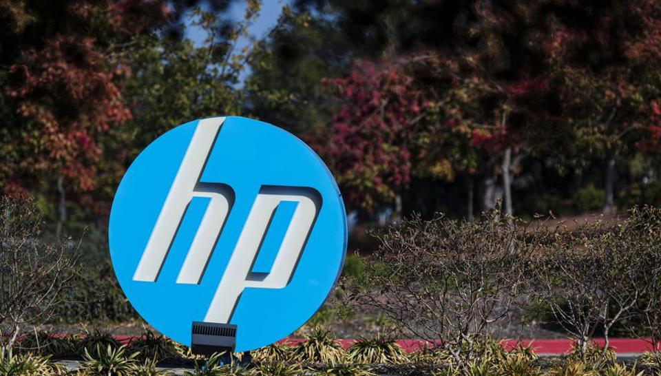 Signage is displayed outside HP Inc. headquarters in Palo Alto, California, US, on Thursday, Nov 7, 2019.