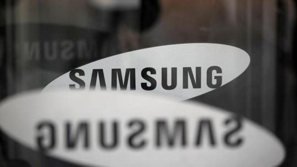 Samsung is reportedly going to use the 14nm processing technology to develop the sensor that is going to have a density that’s more than 100 million pixels. REUTERS/Kim Hong-Ji