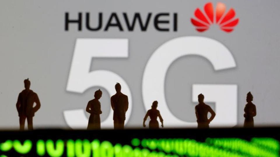 The US is making a final pitch to Britain ahead of a UK decision on whether to upgrade its telecoms network with Huawei equipment, amid threats to cut intelligence-sharing ties