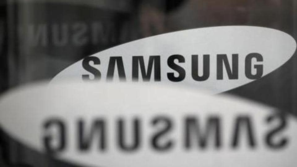 Samsung Electronics partly halted some semiconductor production at its Hwaseong chip complex in South Korea after about a minute-long blackout on Tuesday afternoon, the company said on Wednesday.