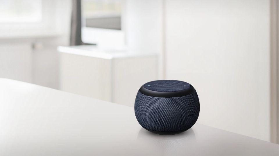 Samsung Galaxy Home Mini smart speaker.