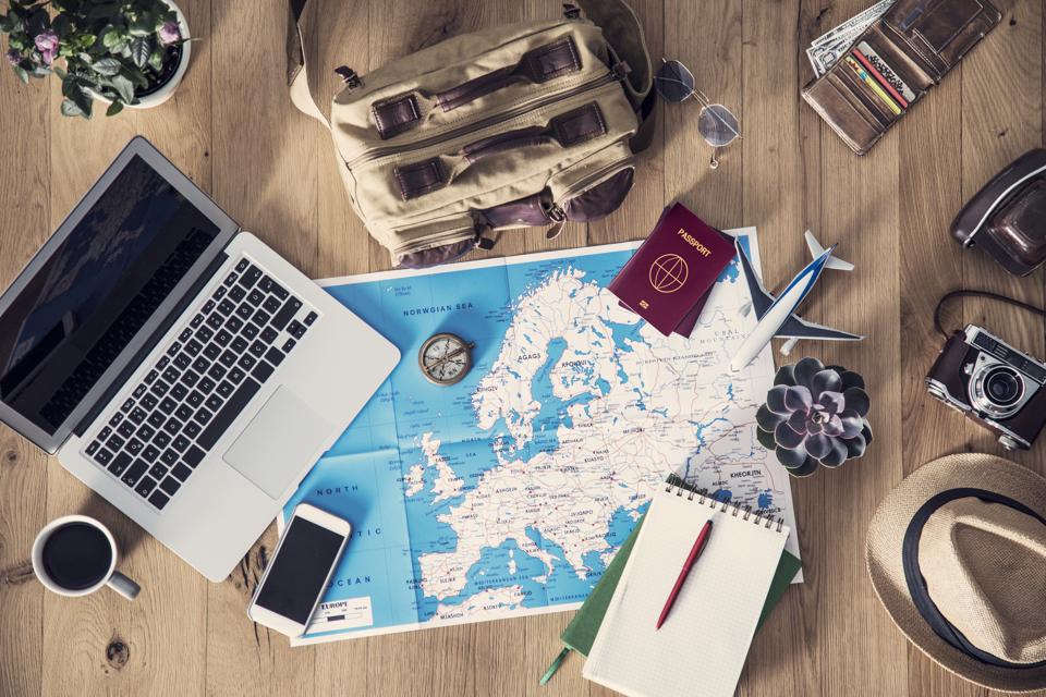 With traditional data-acquiring methods such as maps and diaries becoming burdensome, the modern traveller looks to newer ways for improved data quality available through smartphones.