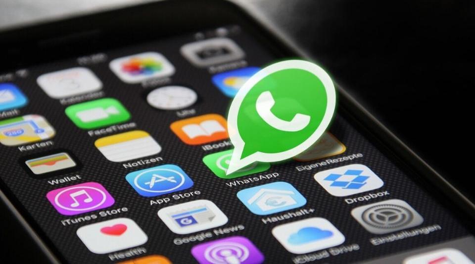 WhatsApp has rolled out dark mode on its Beta Android Business app.