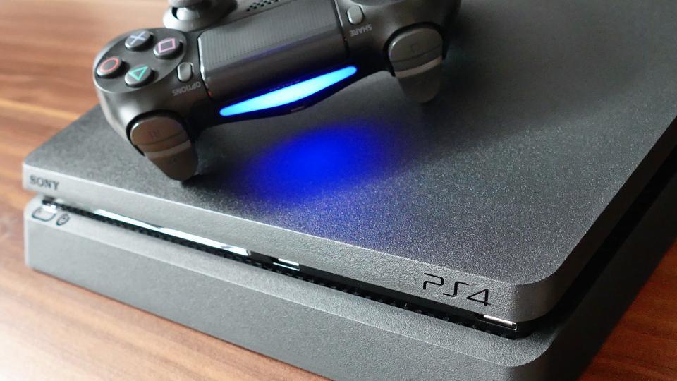 Sony PlayStation 4