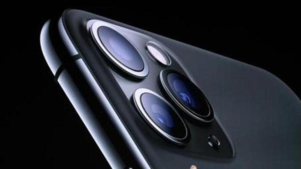 The report also states that Apple’s 2021 iPhone line, which will possibly be called the iPhone 13, is also expected to have a 7P camera module with the telephoto lens.