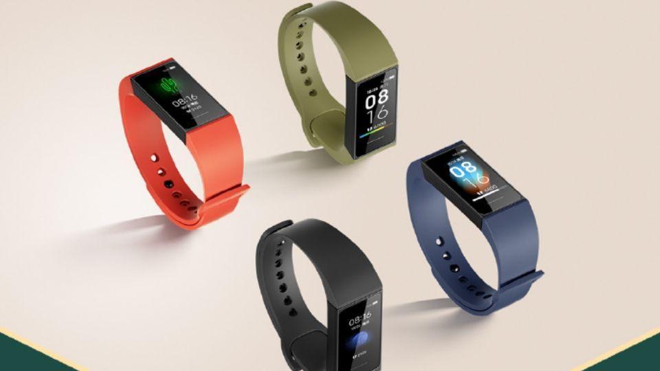 The new Redmi Band comes in four colour options with removable straps.