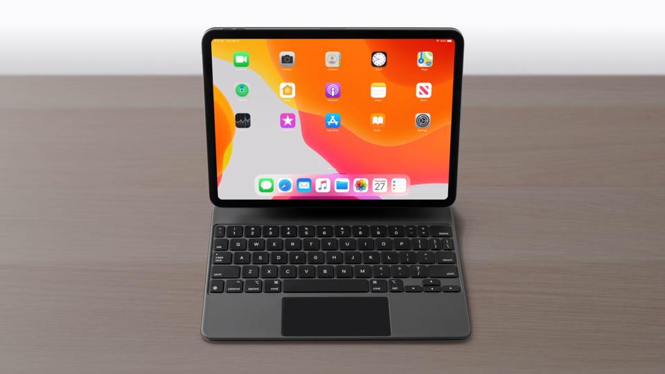 The also shows the ‘Advanced cursor feature’ on iPadOS 13.4 that adapts to the elements in the UI when you hover over it and disappears as soon as you stop touching the trackpad.