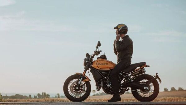 Ducati Scrambler Tribute 1100 Pro