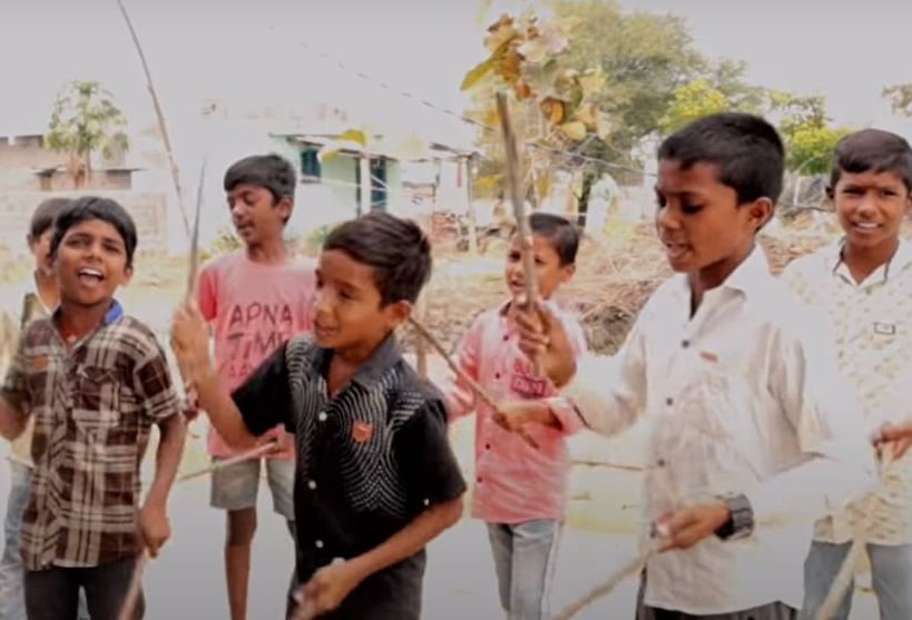 <p>Jajiri play during holi festival in Telangana (Source: Dhoom Dham Channel /Youtube)</p>