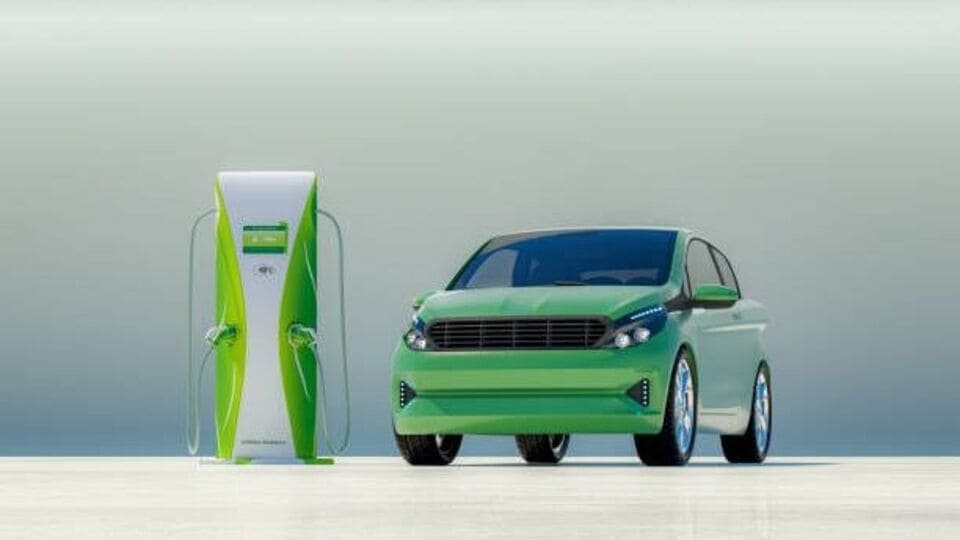 Electric Vehicles హైదరాబాద్‌కు 300 ఈవీ ఛార్జింగ్ స్టేషన్లు.. గంటకు ఎంతంటే?300 electric