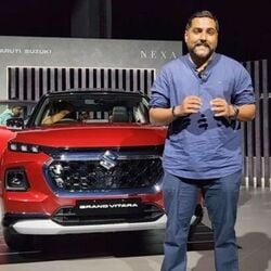 <p>మారుతి సుజుకి తీసుకొచ్చిన తొలి మిడ్ సైజ్ SUV గ్రాండ్ విటారా</p>