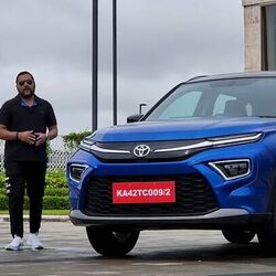 <p>అర్బన్​ క్రూయిజర్​ హైరైడర్​ రివ్యూ..</p>