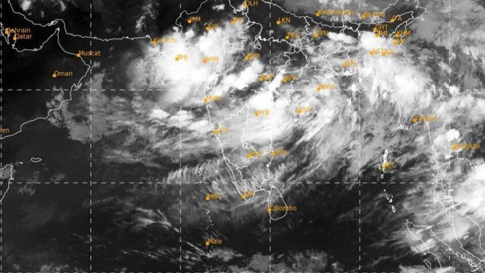 తెలుగు రాష్ట్రాల్లో వర్షాలు