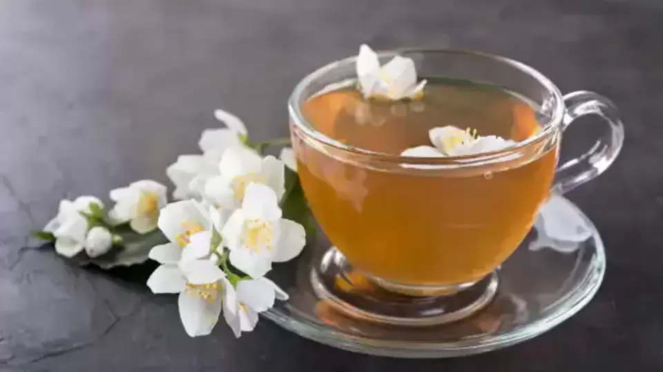 jasmine tea జాస్మిన్ టీలో దాగున్న అద్భుతమైన ప్రయోజనాలు!jasmine tea