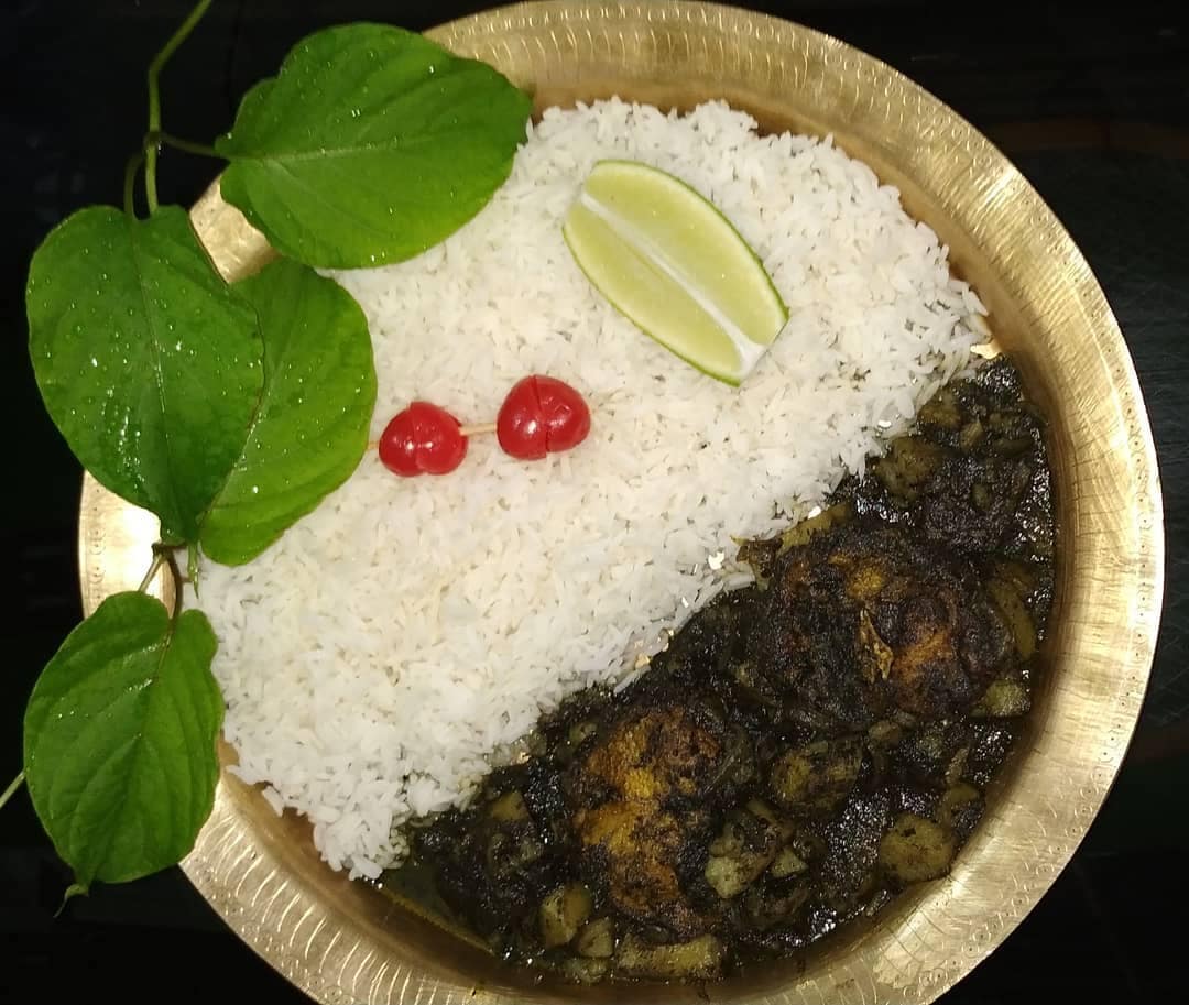 ఈ ఆకుల పసరును గాయాలపై పూయడం ద్వారా గాయం నయం అవుతుంది, వాపు తగ్గుతుంది. 