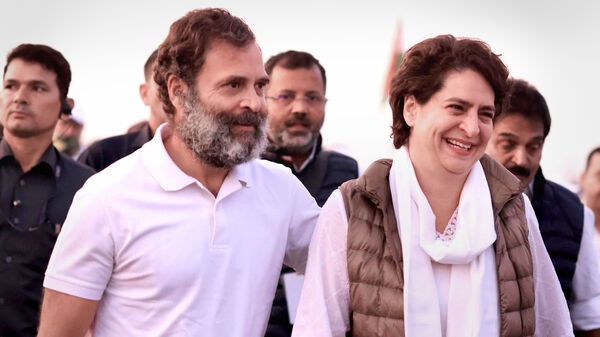 భారత్ జోడో యాత్రలో రాహుల్, ప్రియాంకల చిరునవ్వులు