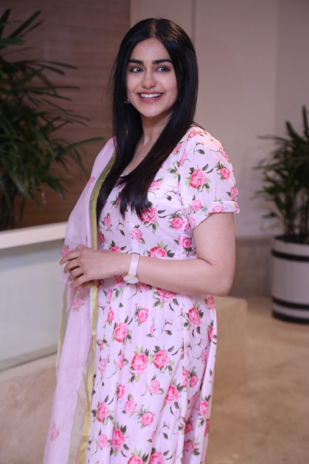 మీట్ క్యూట్ సిరీస్‌ను హీరో నాని నిర్మించారు. నాని సోద‌రి దీప్తి గంటా ద‌ర్శ‌క‌త్వం వ‌హించిన ఈ సిరీస్ ఈ నెల 25న సోని లివ్ ఓటీటీలో రిలీజ్ కానుంది.