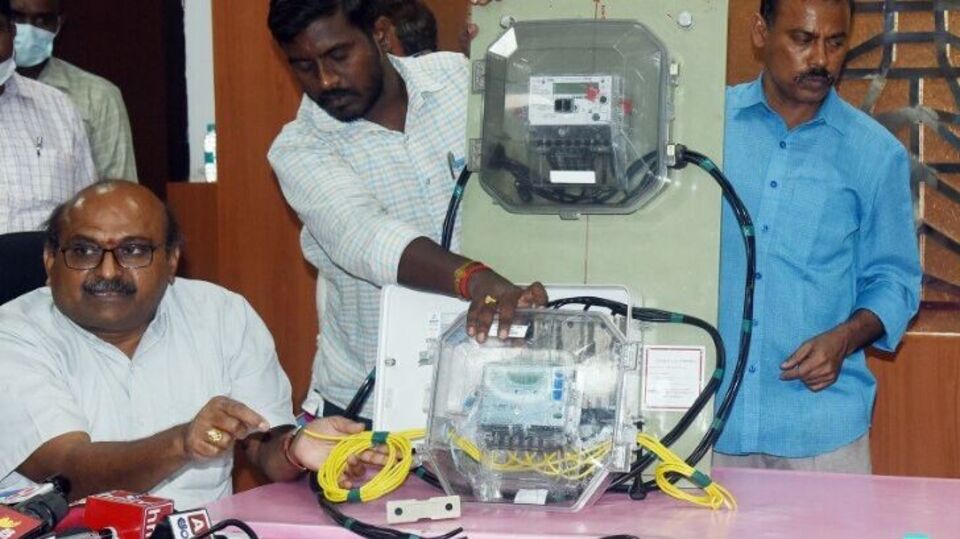 Smart meters స్మార్ట్ మీటర్లపై అపోహలు వద్దంటున్న ఇంధన శాఖ….no
